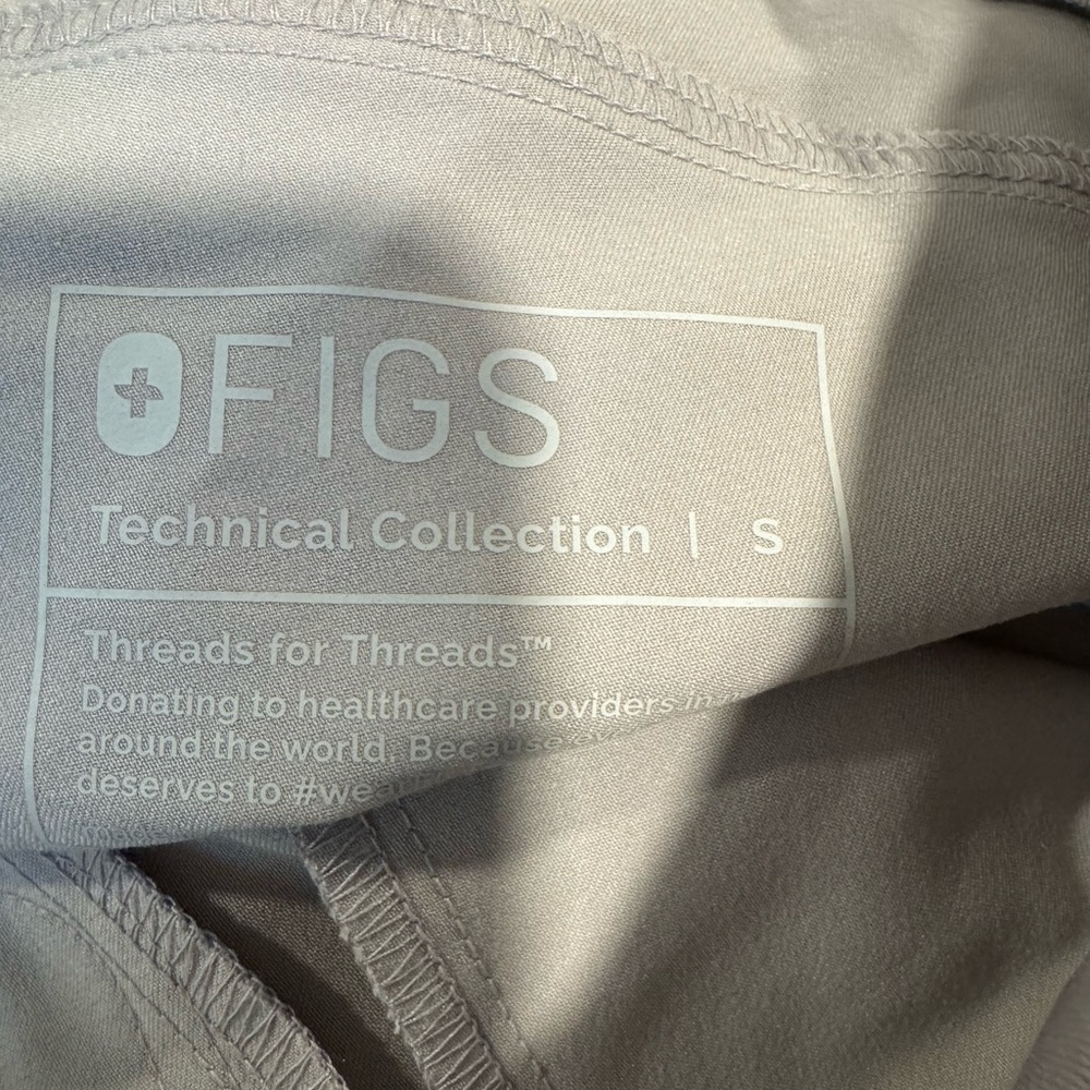 Figs Kade women’s scrub pants with Neon Drawstring small - Picture 6 of 9